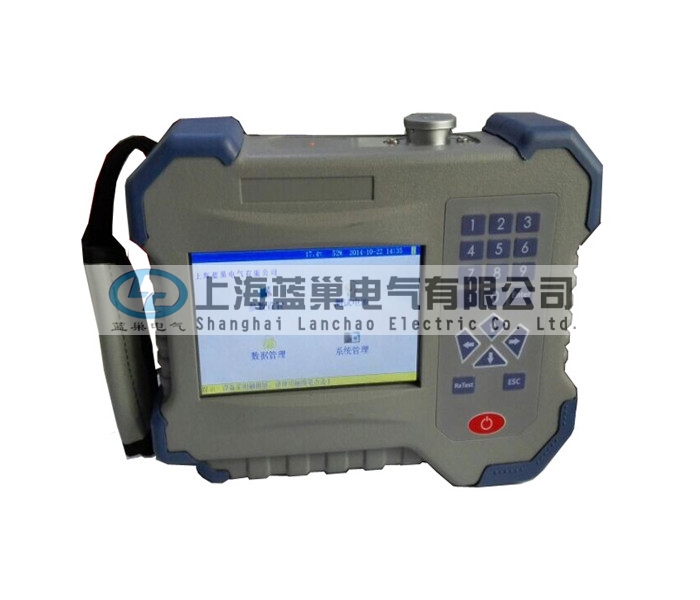 該儀表通過在線測(cè)試，能顯示并記錄多組電池電壓、內(nèi)阻、連接條電阻等電池重要參數(shù)，精確有效地判別電池優(yōu)良狀況，并可與計(jì)算機(jī)及專用電池?cái)?shù)據(jù)分析軟件一起構(gòu)成智能測(cè)試設(shè)備，進(jìn)一步跟蹤電池的衰變趨勢(shì)，并提前報(bào)警，以利于工程技術(shù)及管理人員酌情處理.